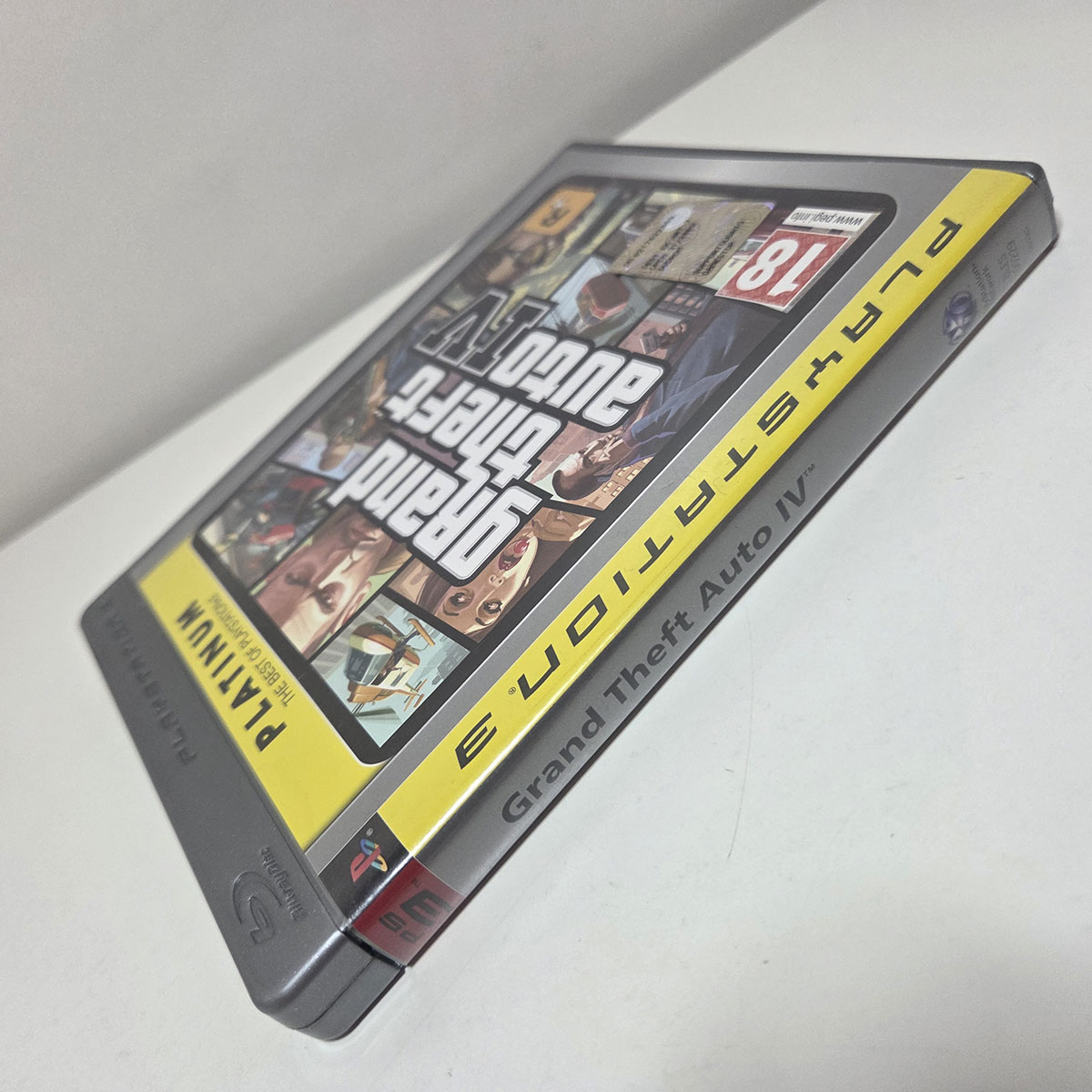 Grand Theft Auto IV per Playstation 3 versione Platinum PAL (completo) - immagine 5
